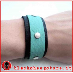 Bracciale in pelle rivettato