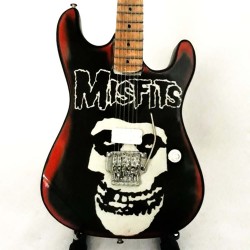 Mini Chitarra Misfits Tribute